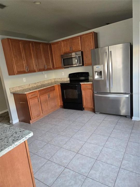 For Rent: $1,850 (3 beds, 2 baths, 1814 Square Feet)