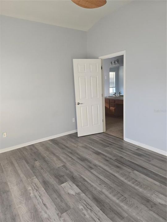 For Rent: $1,850 (3 beds, 2 baths, 1814 Square Feet)