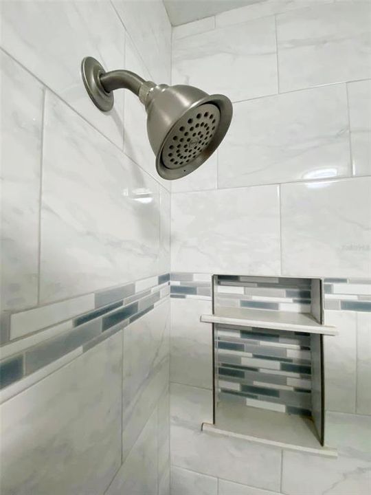 En Venta: $649,900 (2 camas, 2 baños, 1165 Pies cuadrados)