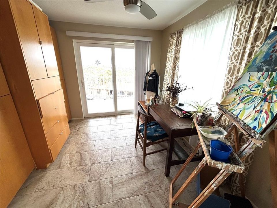 En Venta: $649,900 (2 camas, 2 baños, 1165 Pies cuadrados)