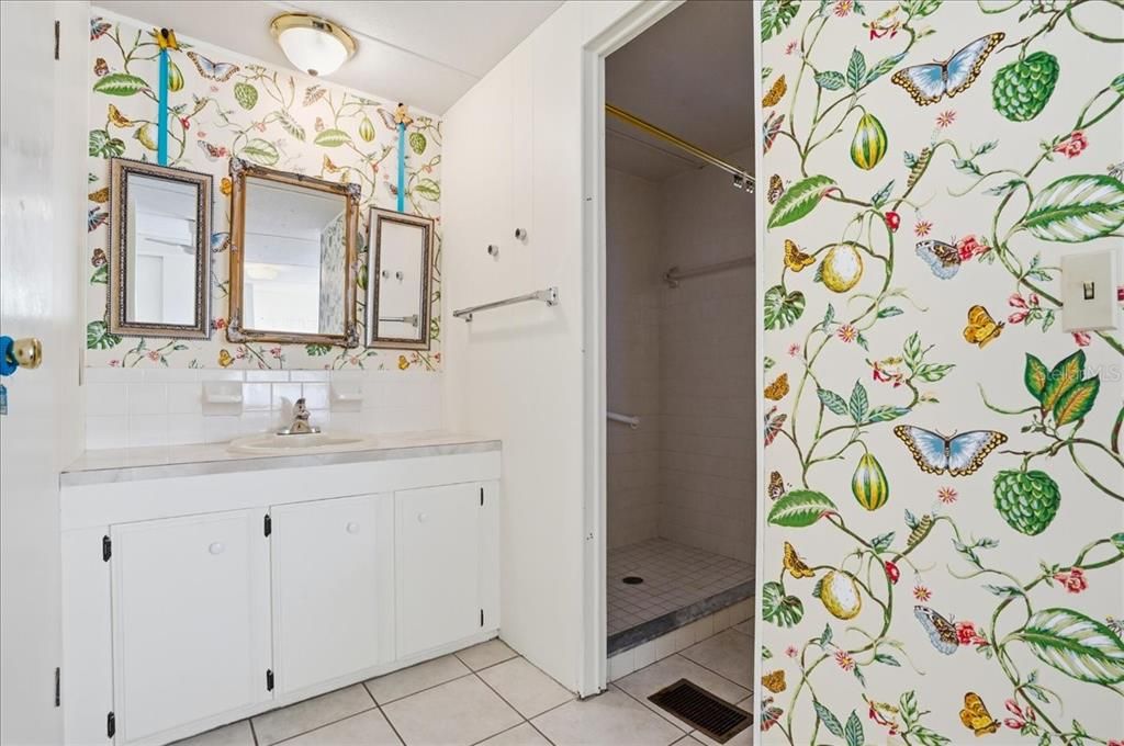 En Venta: $169,900 (2 camas, 2 baños, 966 Pies cuadrados)