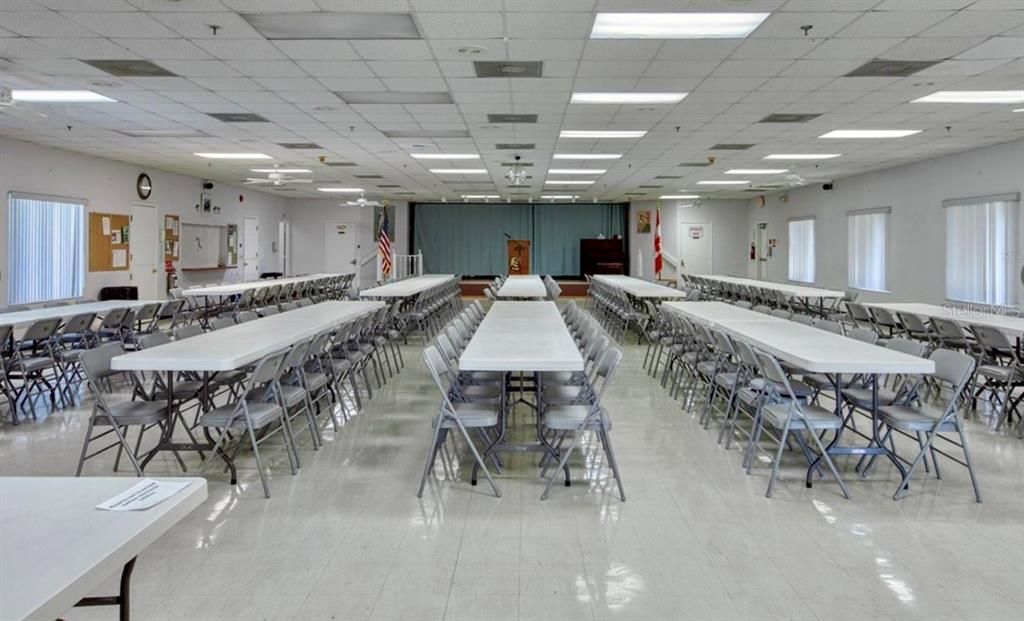 На продажу: $169,900 (2 спален, 2 ванн, 966 Квадратных фут)