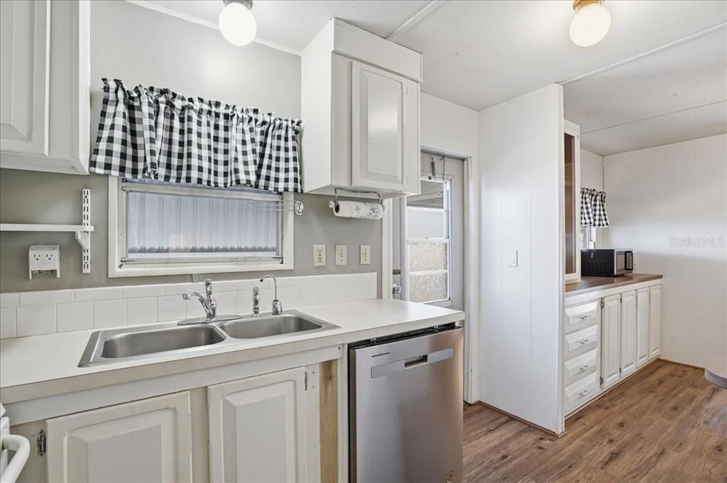 En Venta: $169,900 (2 camas, 2 baños, 966 Pies cuadrados)