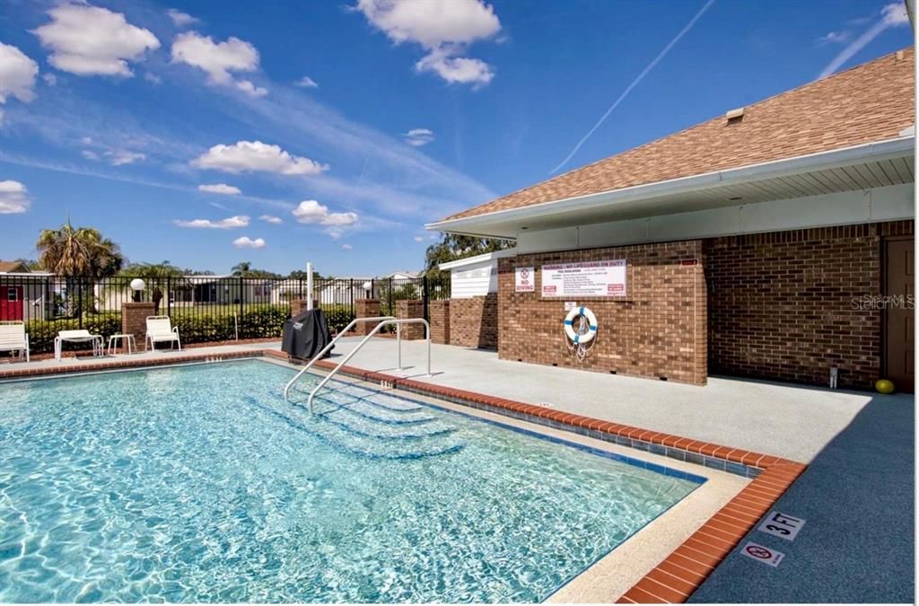 На продажу: $169,900 (2 спален, 2 ванн, 966 Квадратных фут)