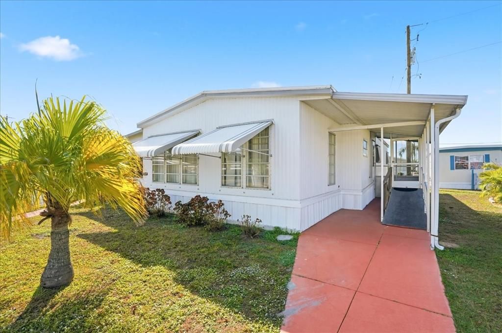 En Venta: $169,900 (2 camas, 2 baños, 966 Pies cuadrados)