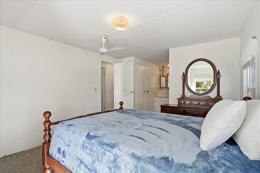 En Venta: $169,900 (2 camas, 2 baños, 966 Pies cuadrados)