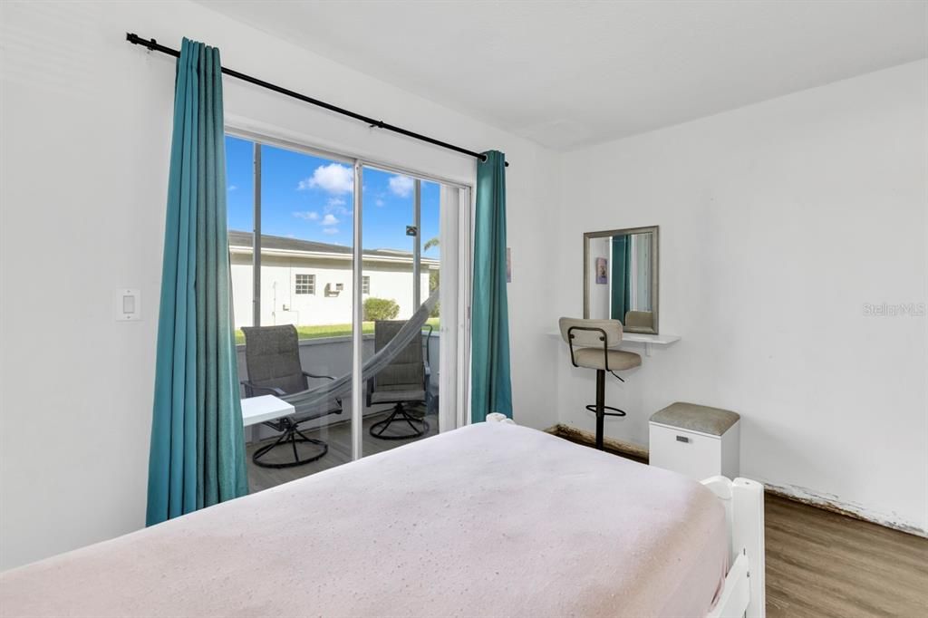 На продажу: $125,000 (1 спален, 1 ванн, 748 Квадратных фут)