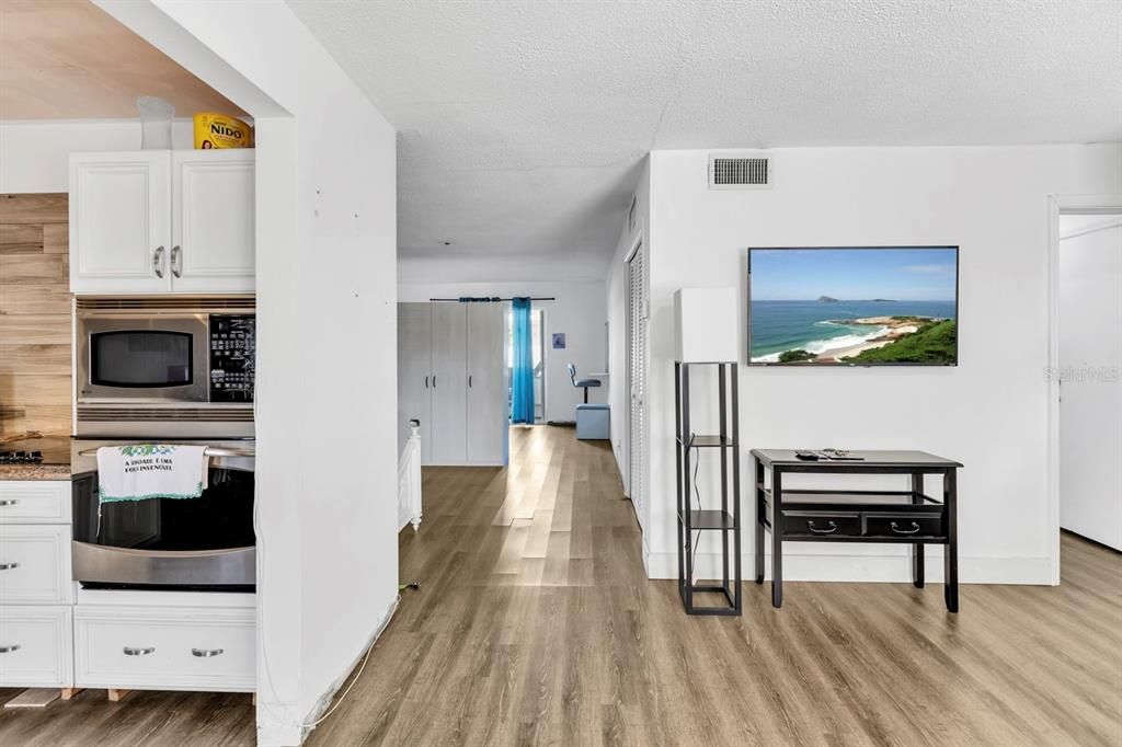 На продажу: $125,000 (1 спален, 1 ванн, 748 Квадратных фут)