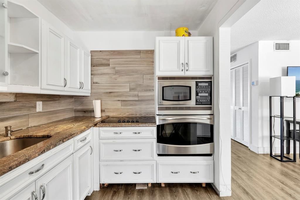 На продажу: $125,000 (1 спален, 1 ванн, 748 Квадратных фут)