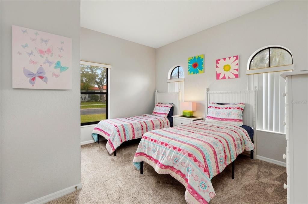 На продажу: $425,000 (4 спален, 3 ванн, 1632 Квадратных фут)