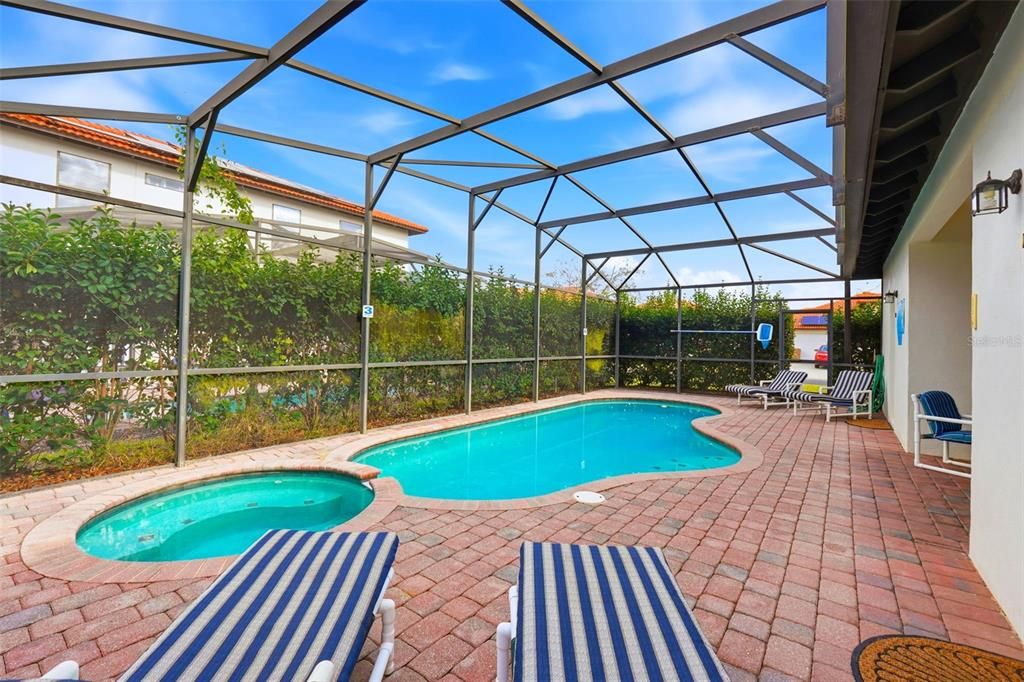 На продажу: $425,000 (4 спален, 3 ванн, 1632 Квадратных фут)