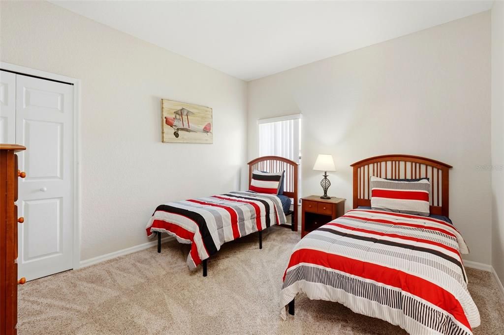 На продажу: $425,000 (4 спален, 3 ванн, 1632 Квадратных фут)