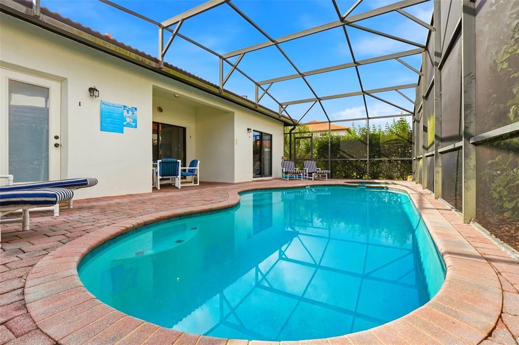 На продажу: $425,000 (4 спален, 3 ванн, 1632 Квадратных фут)