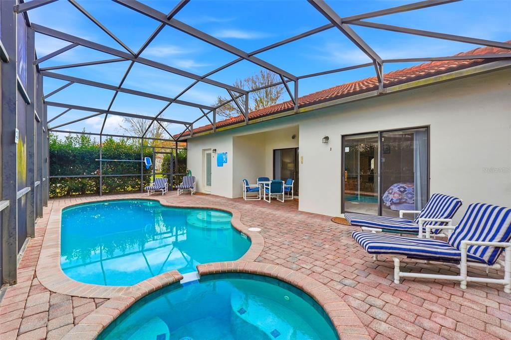 На продажу: $425,000 (4 спален, 3 ванн, 1632 Квадратных фут)