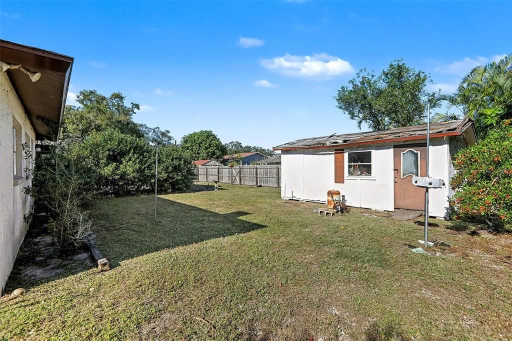 For Sale: $325,000 (3 beds, 2 baths, 1454 Square Feet)