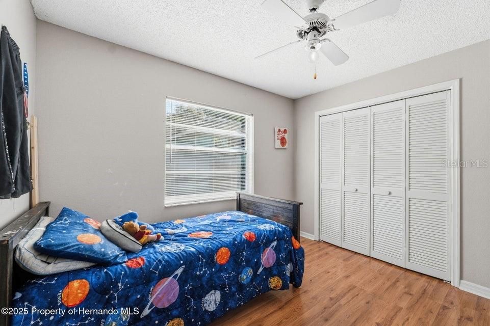 For Sale: $298,500 (3 beds, 2 baths, 1585 Square Feet)