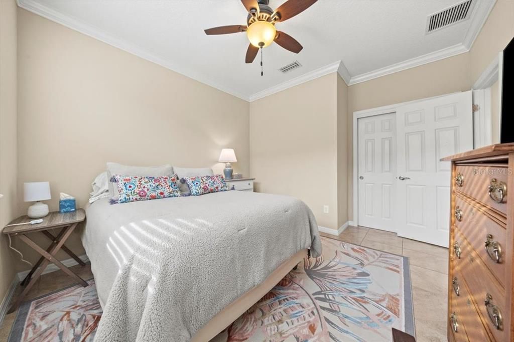 待售: $345,000 (2 贝兹, 2 浴室, 1666 平方英尺)