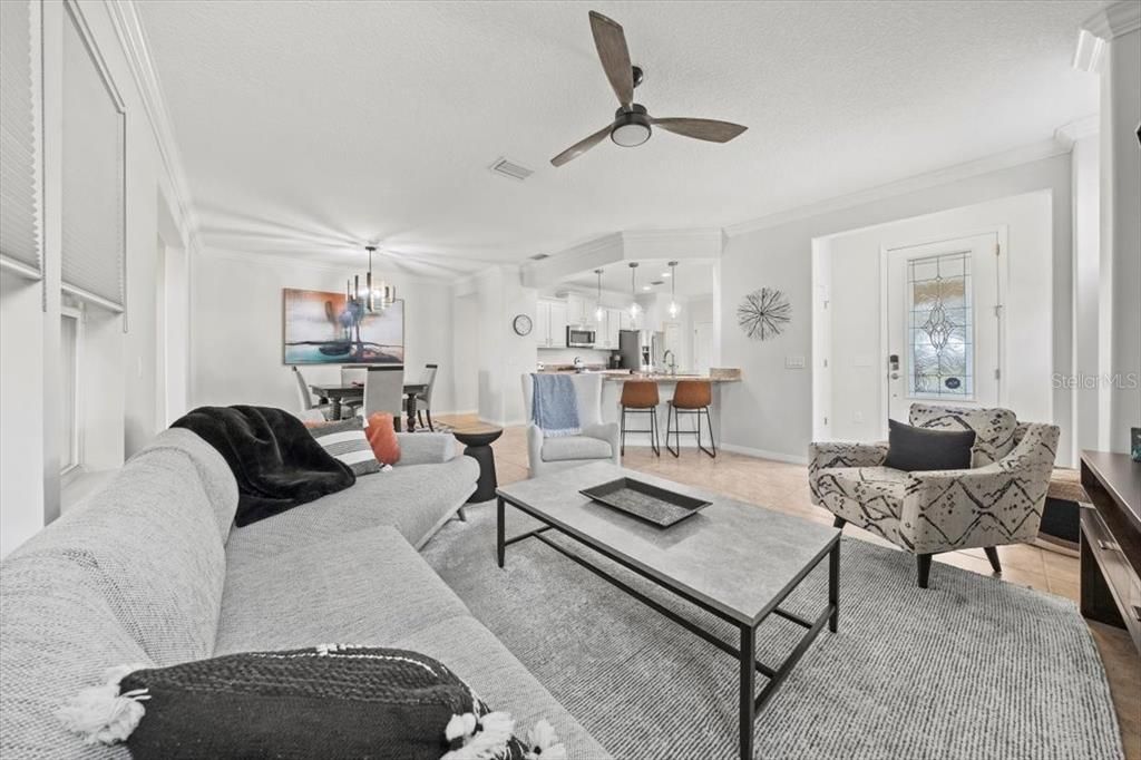 待售: $345,000 (2 贝兹, 2 浴室, 1666 平方英尺)