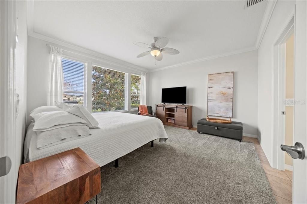 待售: $345,000 (2 贝兹, 2 浴室, 1666 平方英尺)