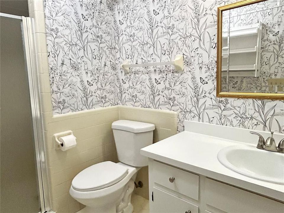 На продажу: $192,500 (2 спален, 2 ванн, 1410 Квадратных фут)