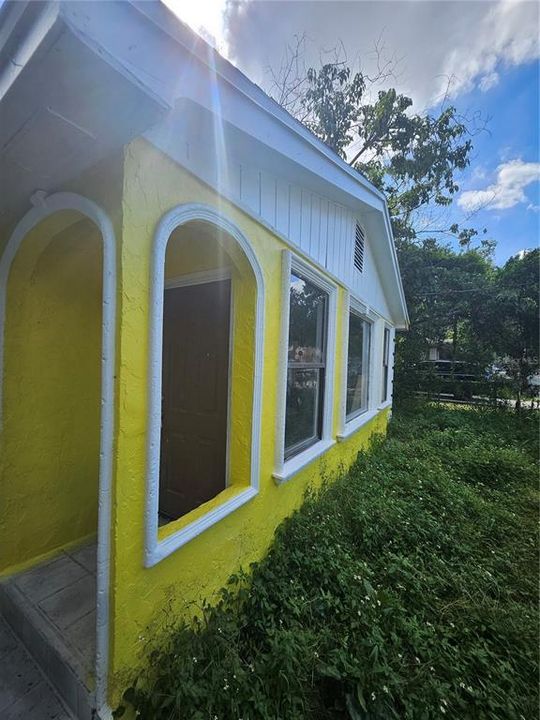 For Sale: $249,000 (3 beds, 1 baths, 1029 Square Feet)