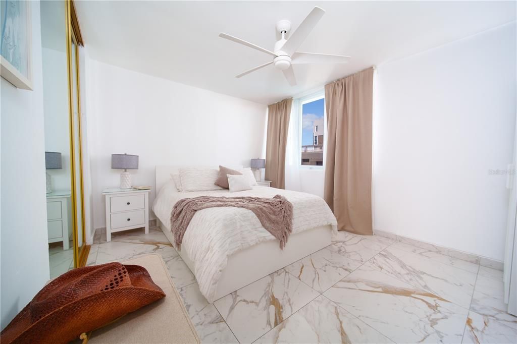 待售: $375,000 (1 贝兹, 1 浴室, 750 平方英尺)