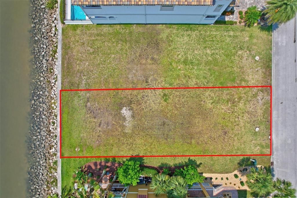 En Venta: $269,000 (0.11 acres)