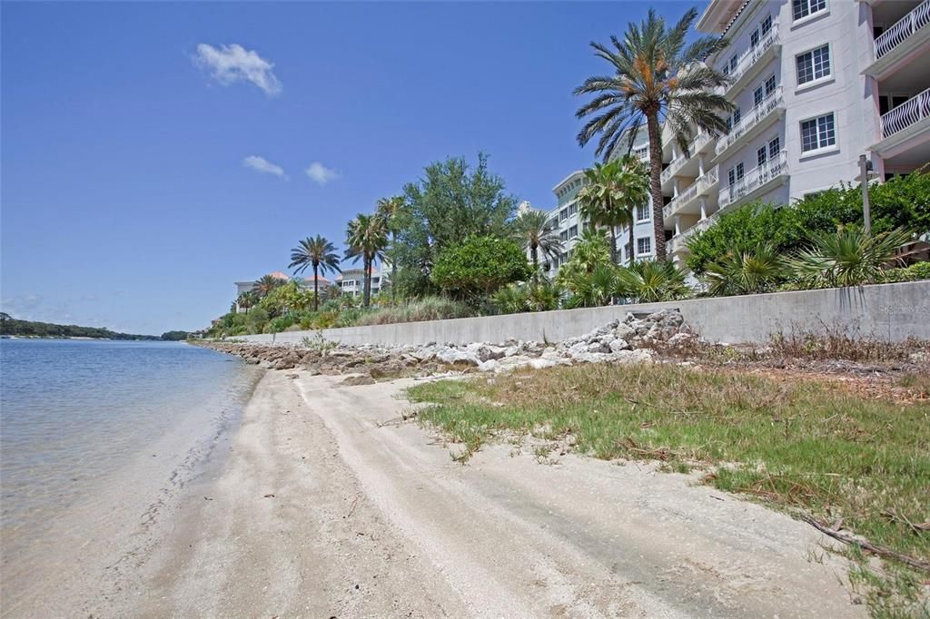 En Venta: $269,000 (0.11 acres)