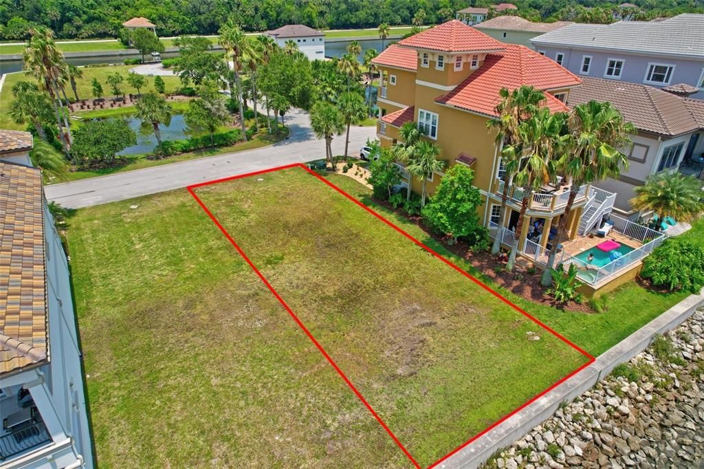 En Venta: $269,000 (0.11 acres)