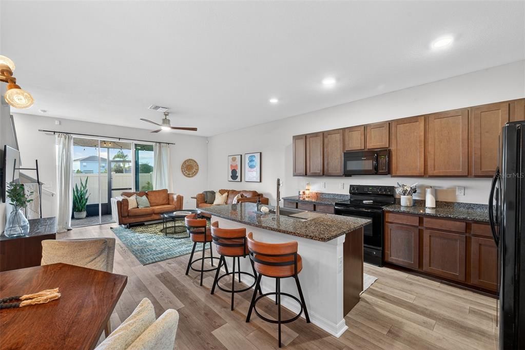 En Venta: $324,900 (3 camas, 2 baños, 1673 Pies cuadrados)