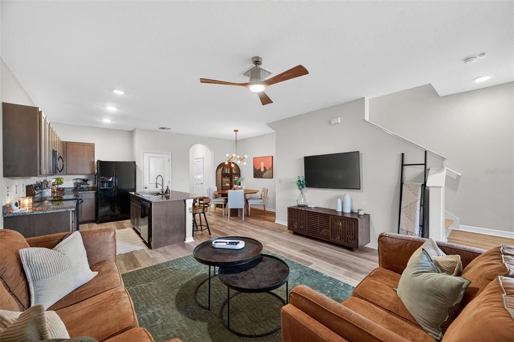 En Venta: $324,900 (3 camas, 2 baños, 1673 Pies cuadrados)