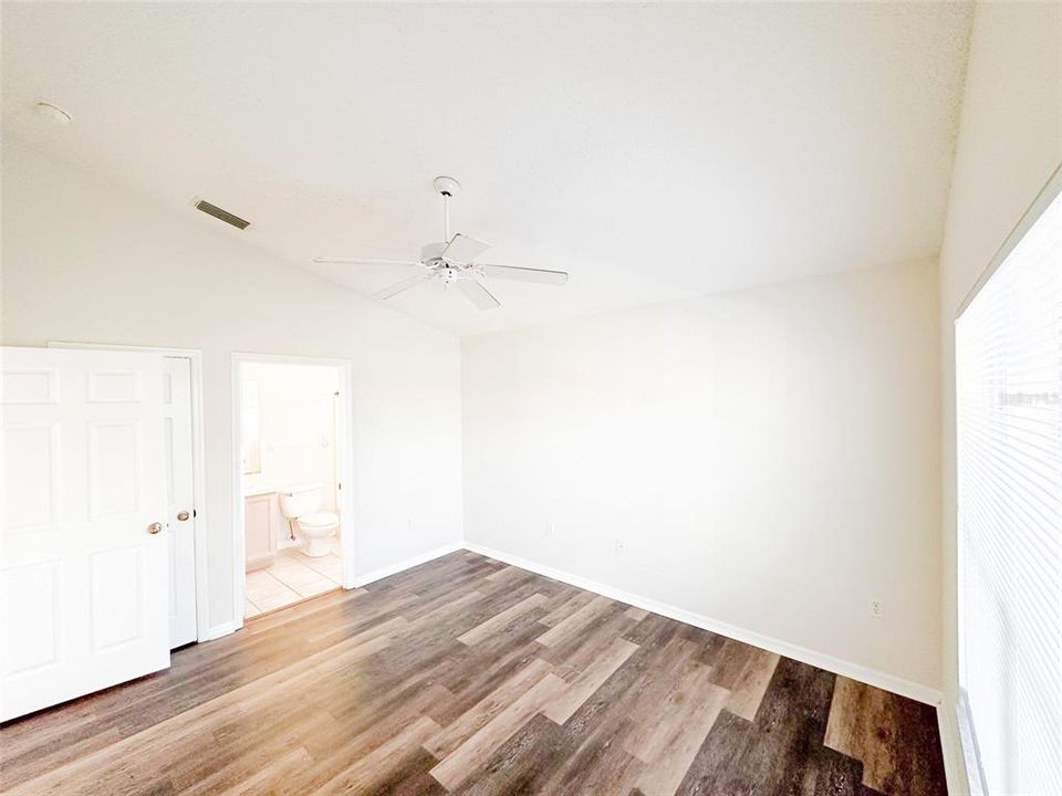 待售: $305,000 (3 贝兹, 2 浴室, 1142 平方英尺)