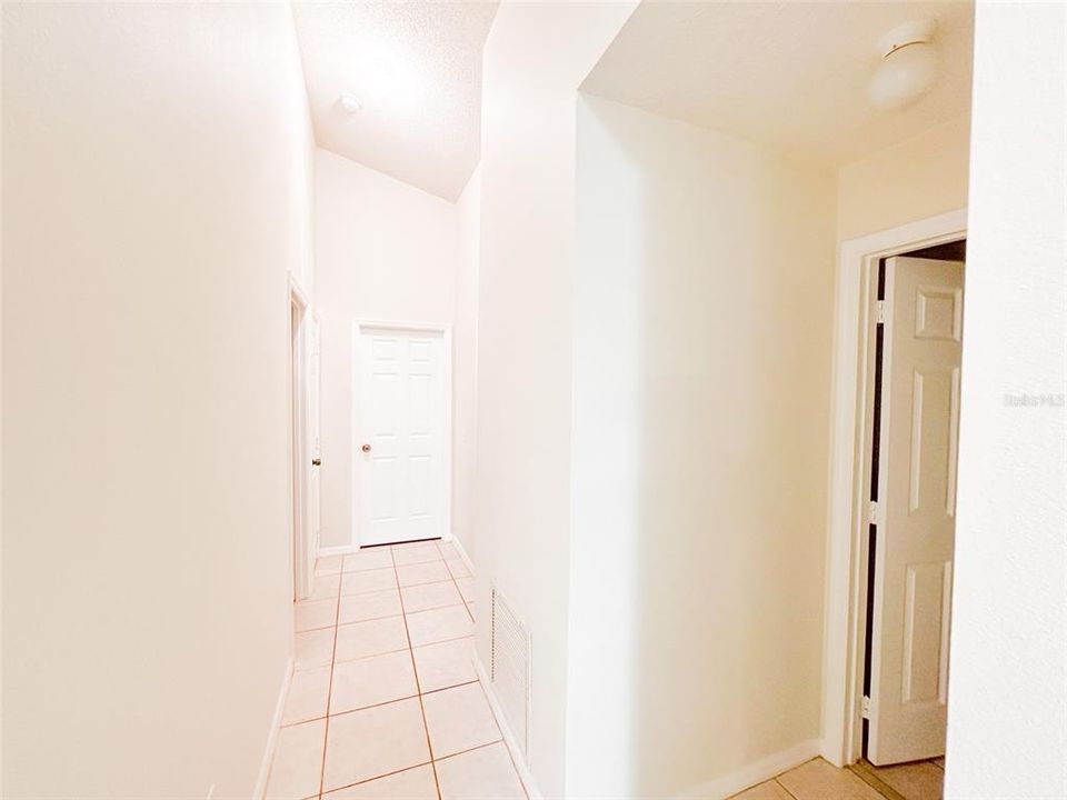 待售: $305,000 (3 贝兹, 2 浴室, 1142 平方英尺)