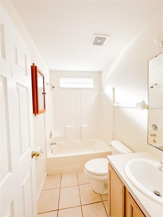 待售: $305,000 (3 贝兹, 2 浴室, 1142 平方英尺)