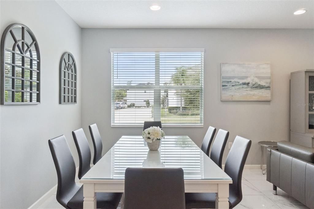 For Sale: $563,869 (4 beds, 3 baths, 1910 Square Feet)