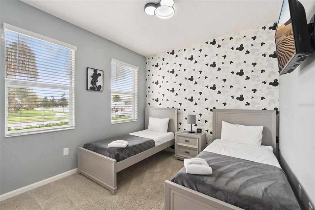 For Sale: $563,869 (4 beds, 3 baths, 1910 Square Feet)