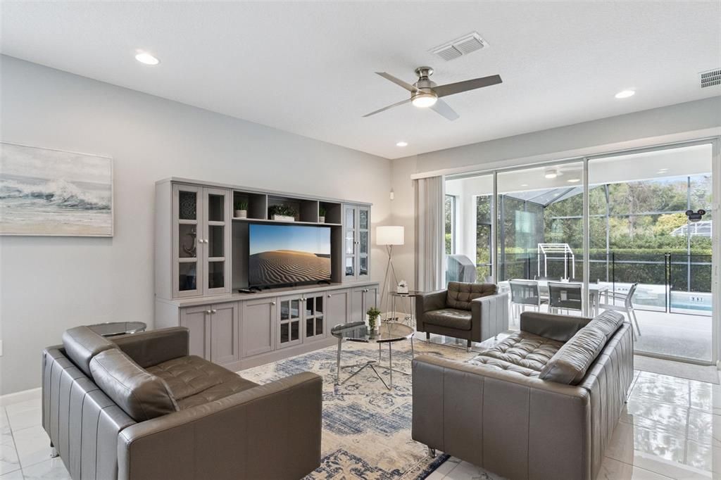 For Sale: $563,869 (4 beds, 3 baths, 1910 Square Feet)