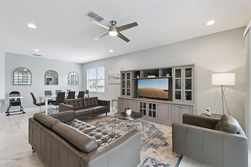 For Sale: $563,869 (4 beds, 3 baths, 1910 Square Feet)