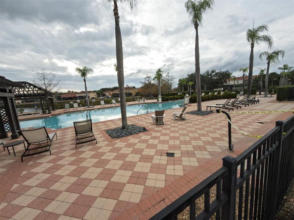 For Sale: $563,869 (4 beds, 3 baths, 1910 Square Feet)