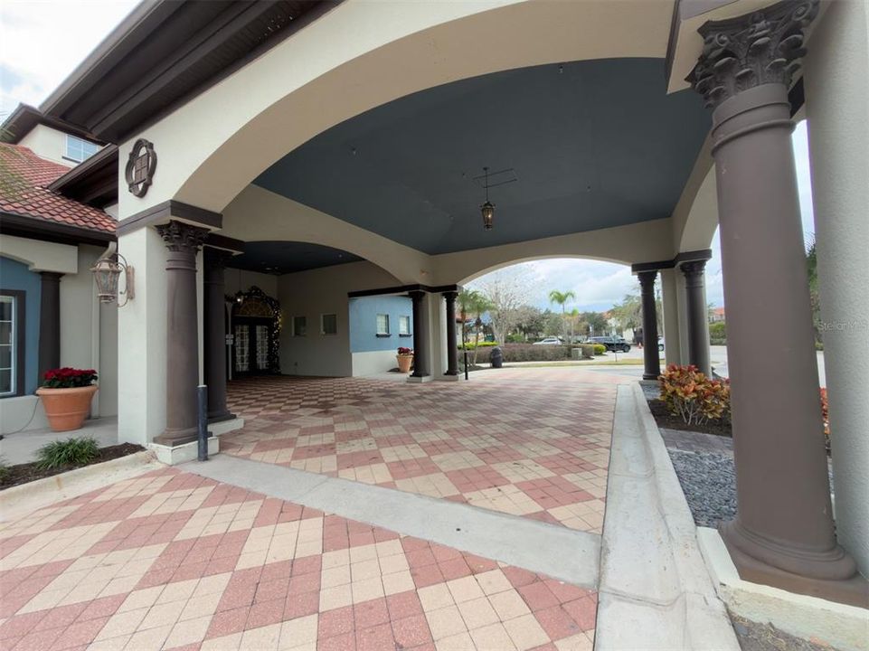 For Sale: $563,869 (4 beds, 3 baths, 1910 Square Feet)