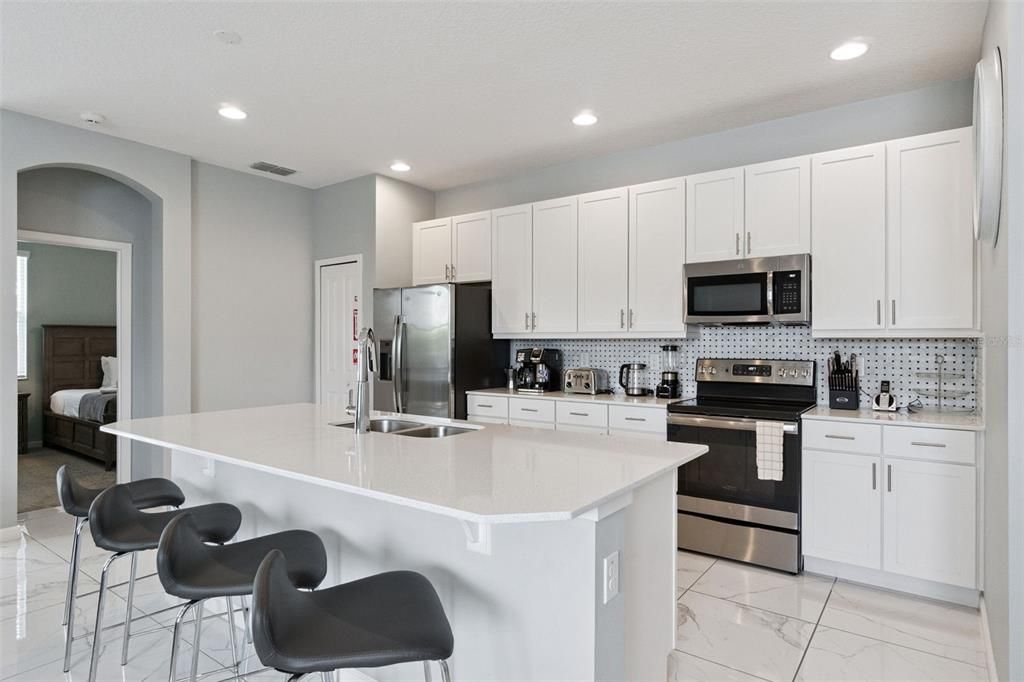 For Sale: $563,869 (4 beds, 3 baths, 1910 Square Feet)