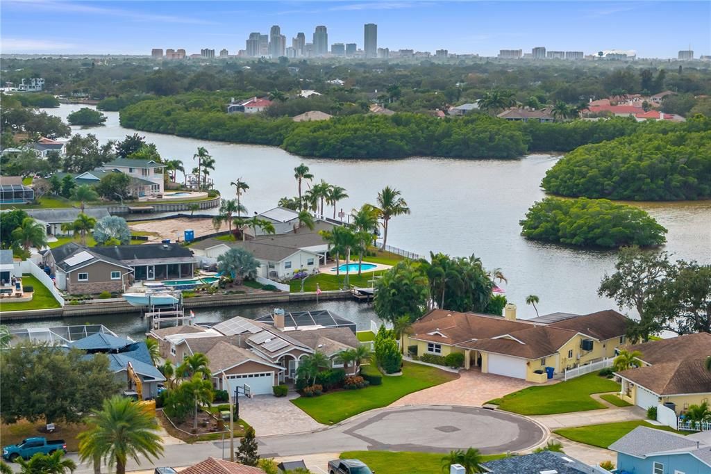 На продажу: $1,625,000 (4 спален, 4 ванн, 2608 Квадратных фут)