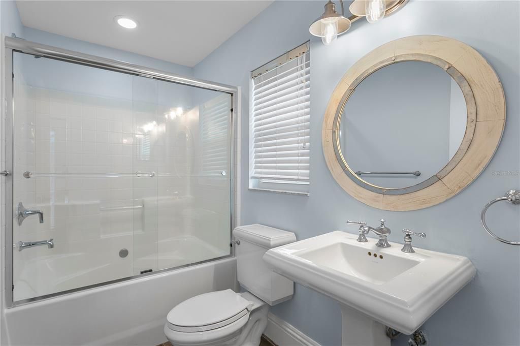 На продажу: $1,625,000 (4 спален, 4 ванн, 2608 Квадратных фут)