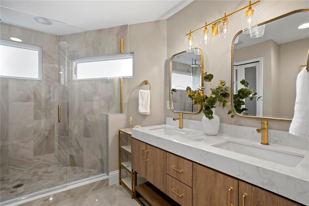 На продажу: $1,625,000 (4 спален, 4 ванн, 2608 Квадратных фут)