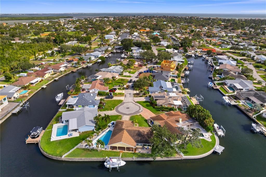 На продажу: $1,625,000 (4 спален, 4 ванн, 2608 Квадратных фут)