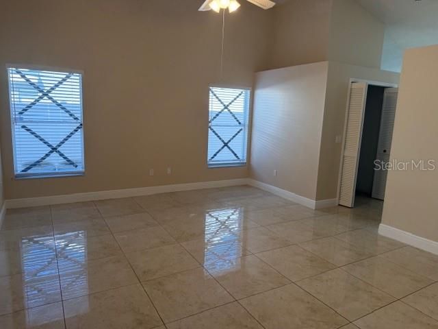For Rent: $2,850 (4 beds, 2 baths, 2294 Square Feet)