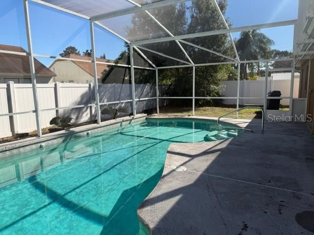 For Rent: $2,850 (4 beds, 2 baths, 2294 Square Feet)