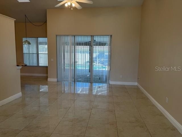 For Rent: $2,850 (4 beds, 2 baths, 2294 Square Feet)