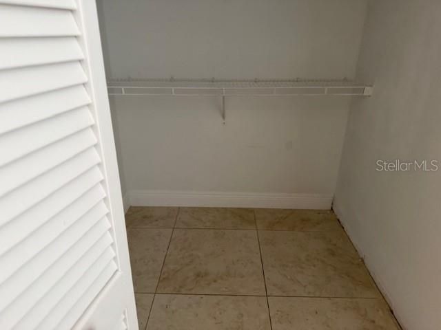 For Rent: $2,850 (4 beds, 2 baths, 2294 Square Feet)