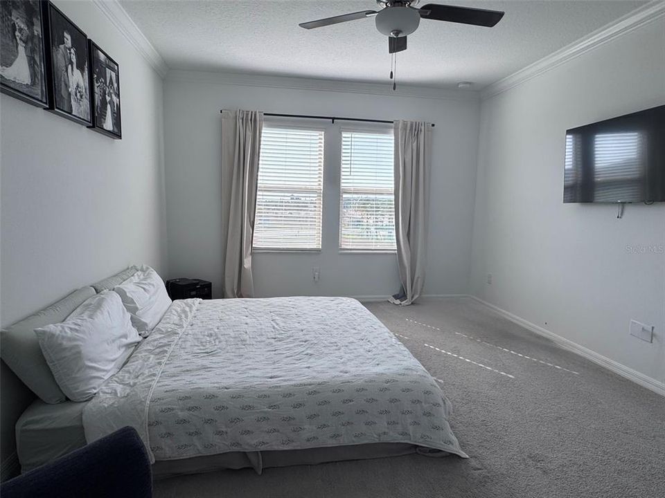 For Sale: $297,900 (3 beds, 2 baths, 1807 Square Feet)